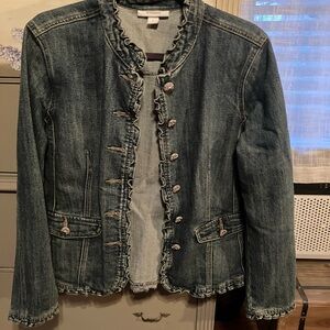 Stylish Denim Jacket with Ruffle Trim